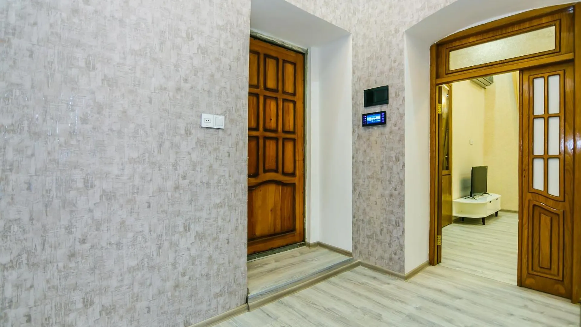 Central Avenue Apartment In Nizami Str Baku Azerbaijan