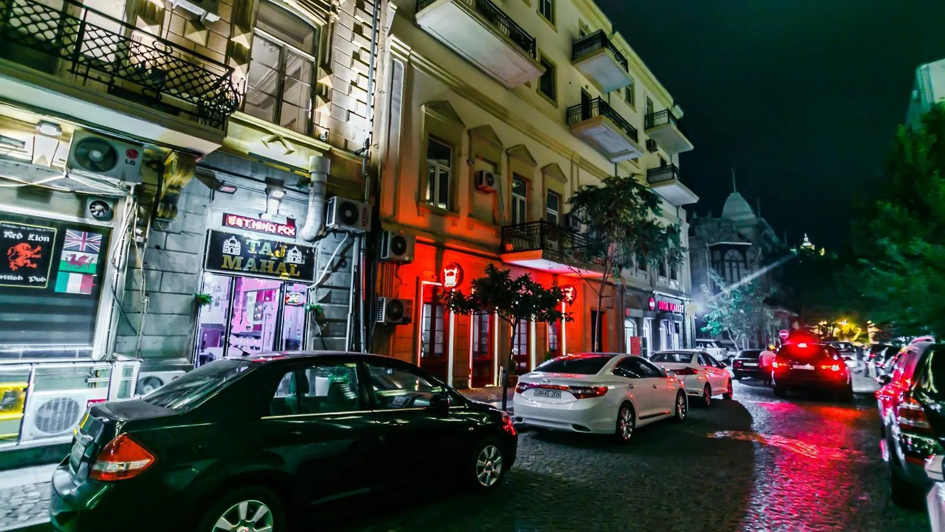 Central Avenue Apartment In Nizami Str Baku