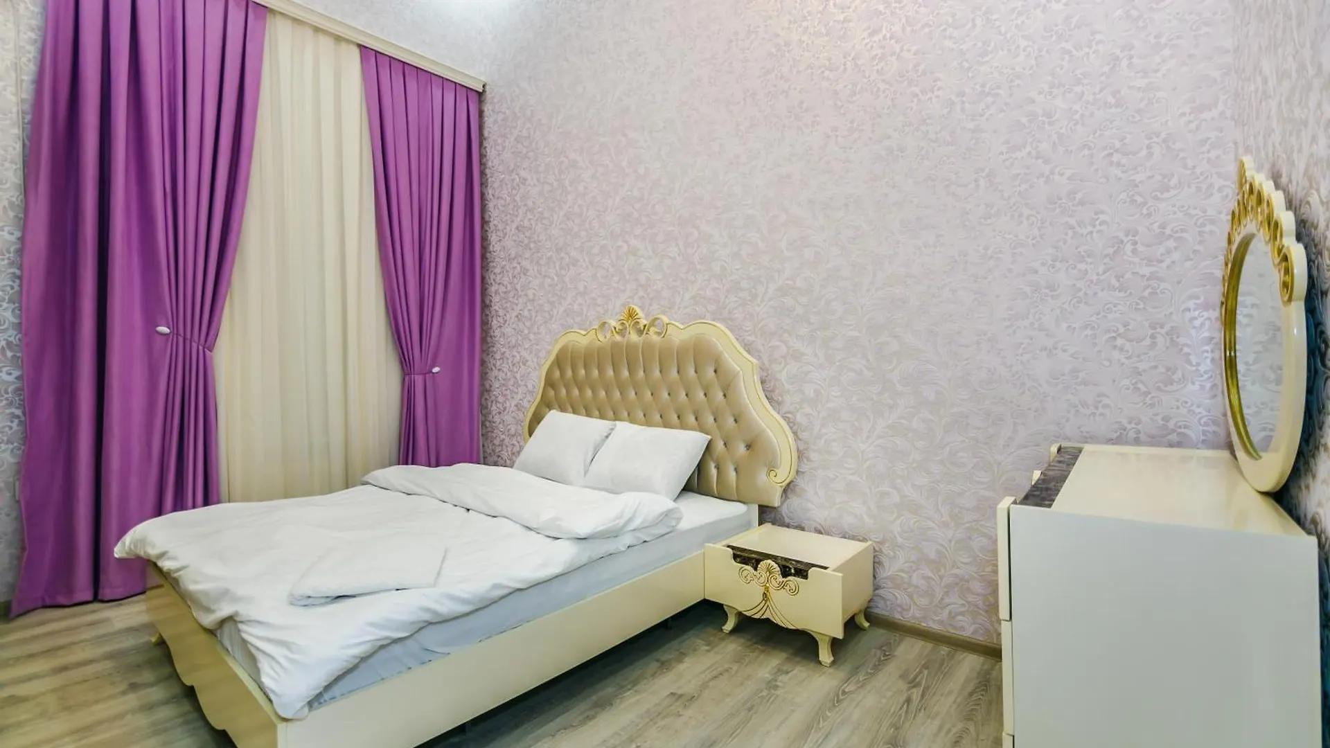 Central Avenue Apartment In Nizami Str Baku