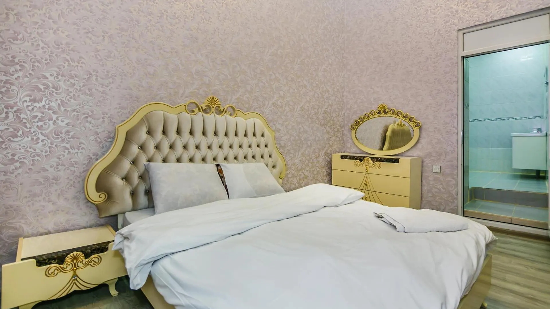 Central Avenue Apartment In Nizami Str Baku Azerbaijan